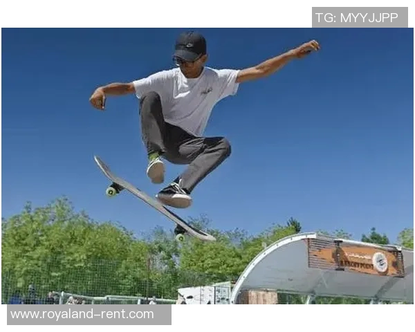 杭州滑板队在极限运动联赛中以75分稳居积分榜首位